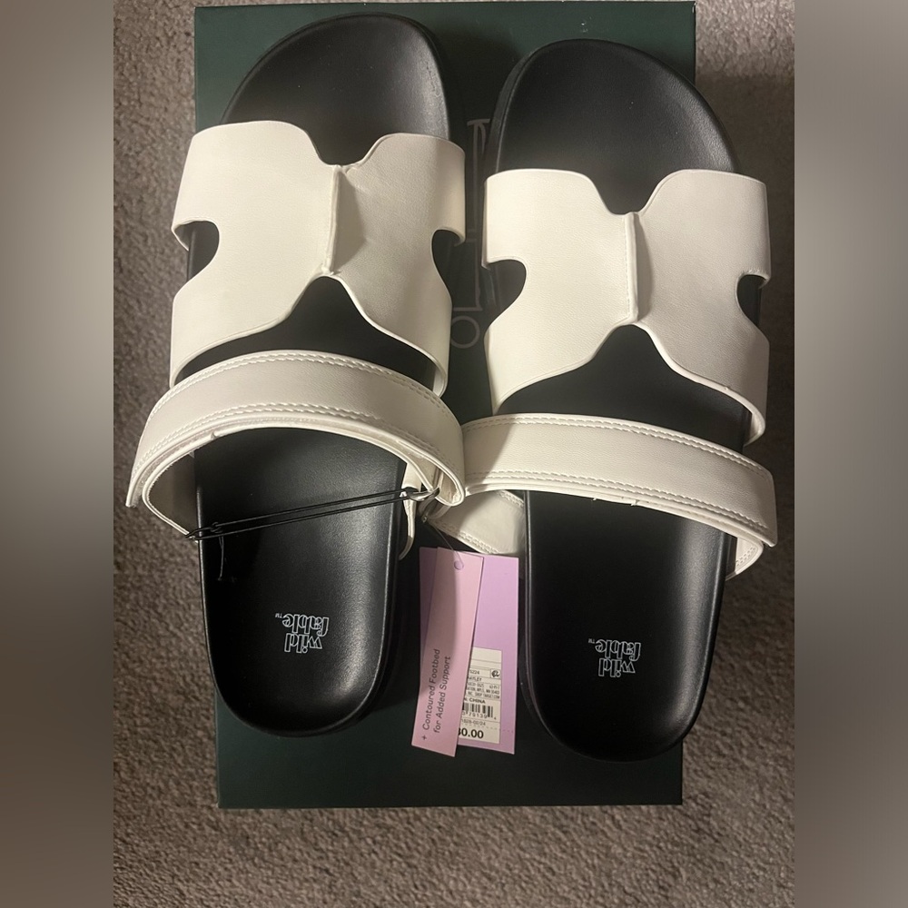 Wild Fable Women's Cream Sandals